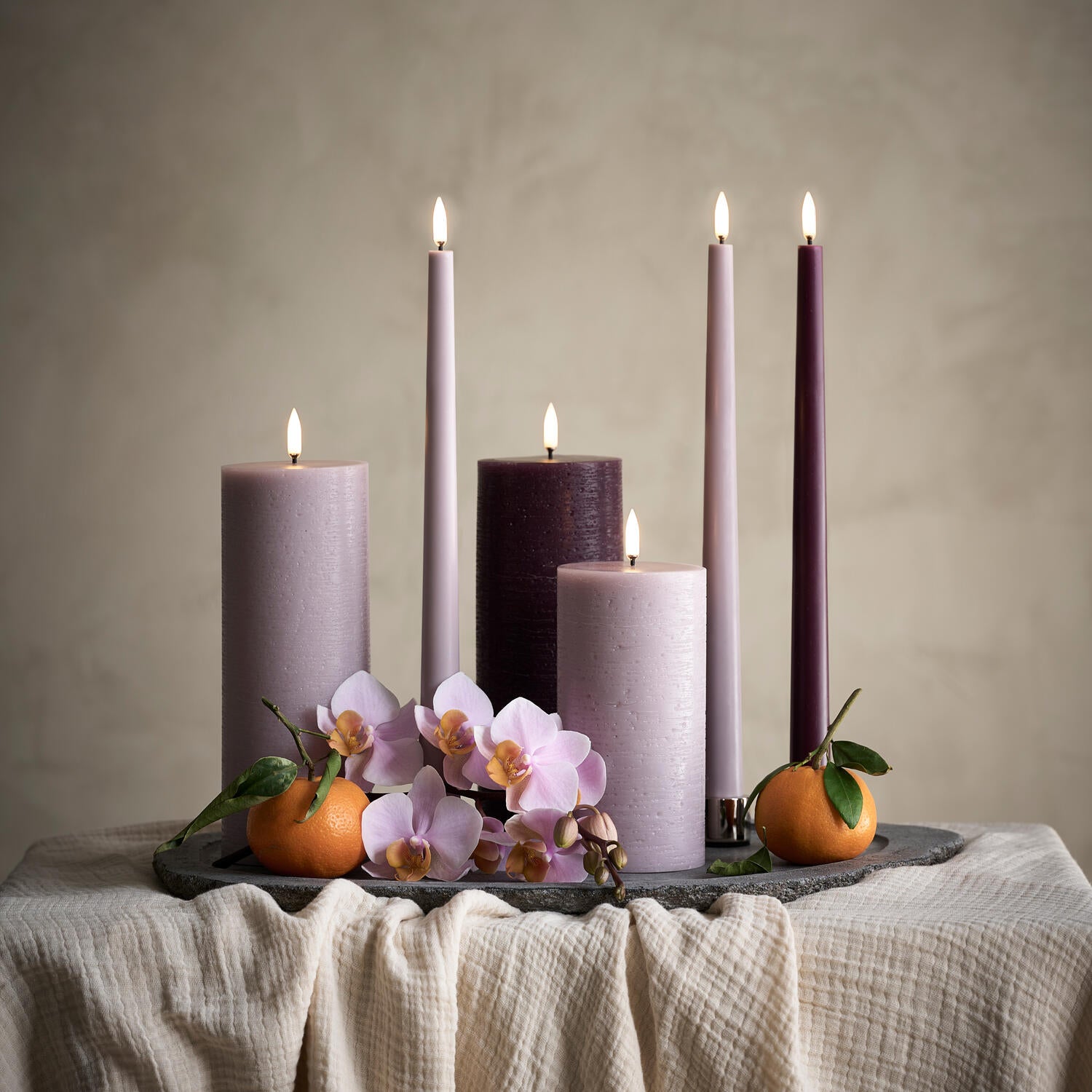 LED Rustic Pillar lys, Light Lavender - H20 cm.